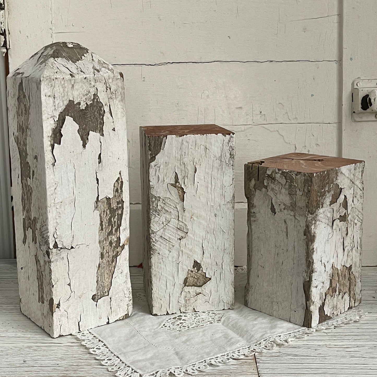 White Chippy Cedar Post Risers - Set of Three