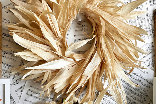 corn husk wreath natural 