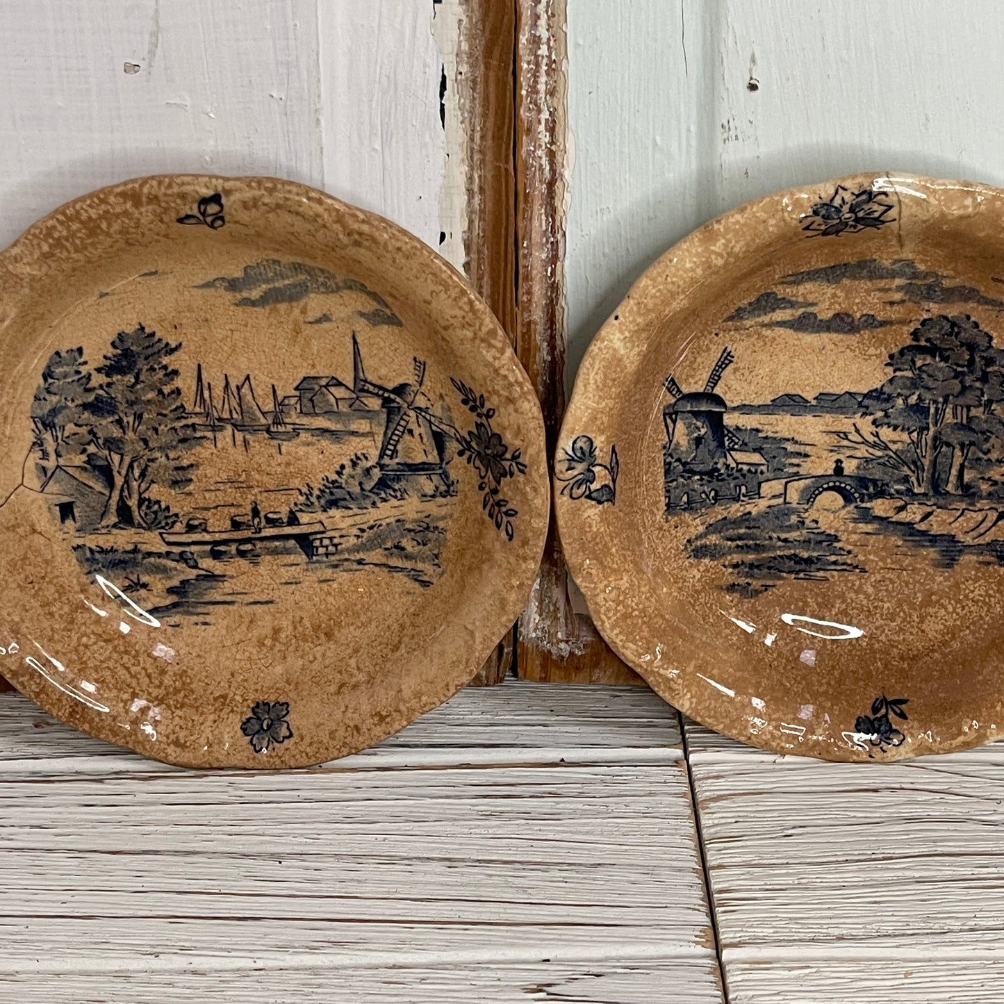 Delft Berry Bowls - Set of Two