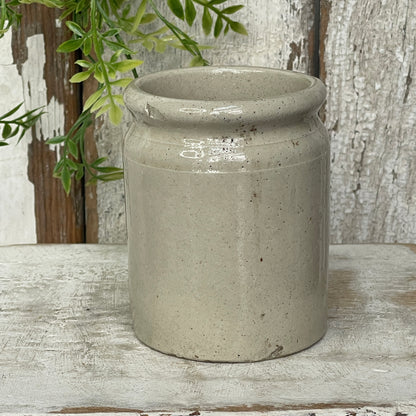 Stoneware Pot -Antiquités