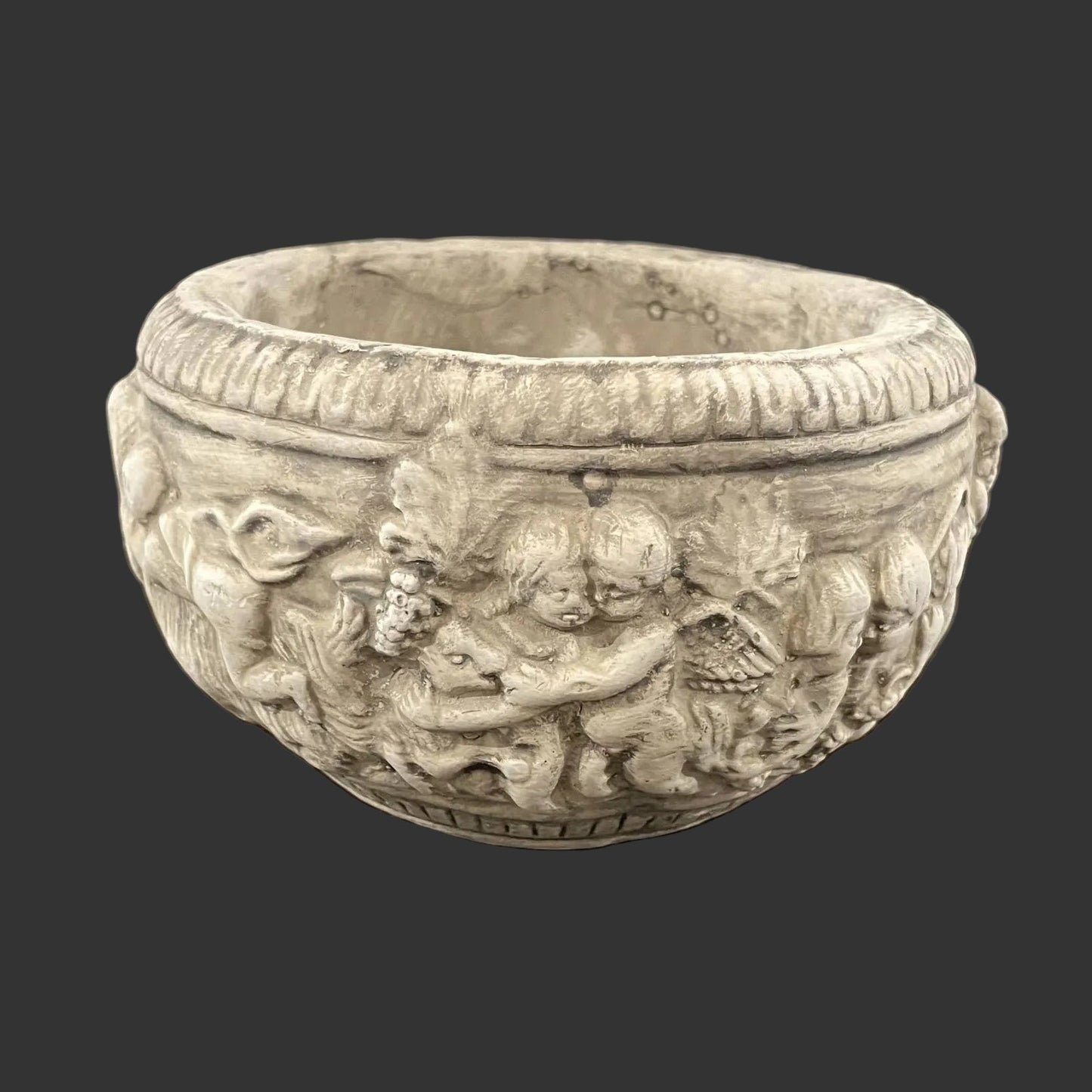 Medium Round Cherub Pot