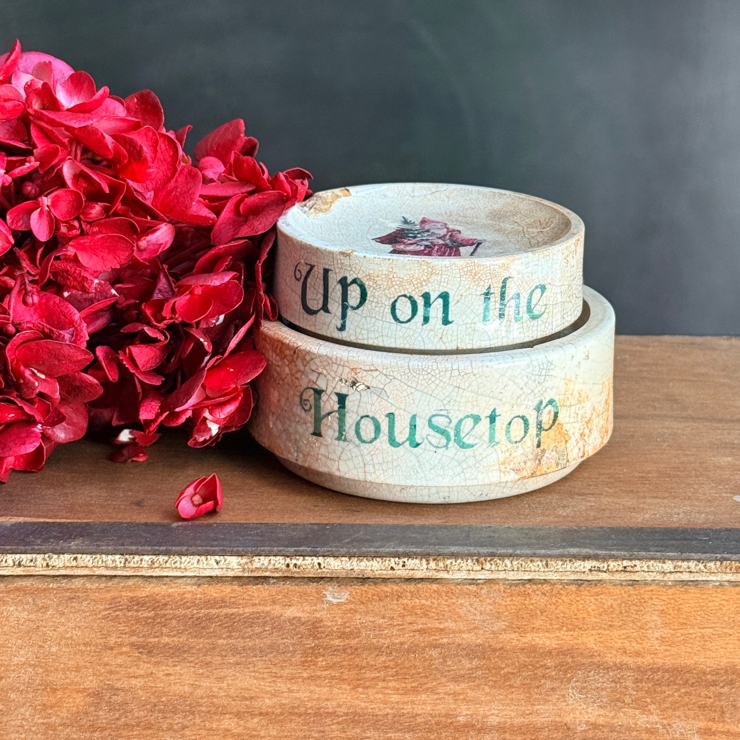 Ironstone Riser Set - Up on the Housetop