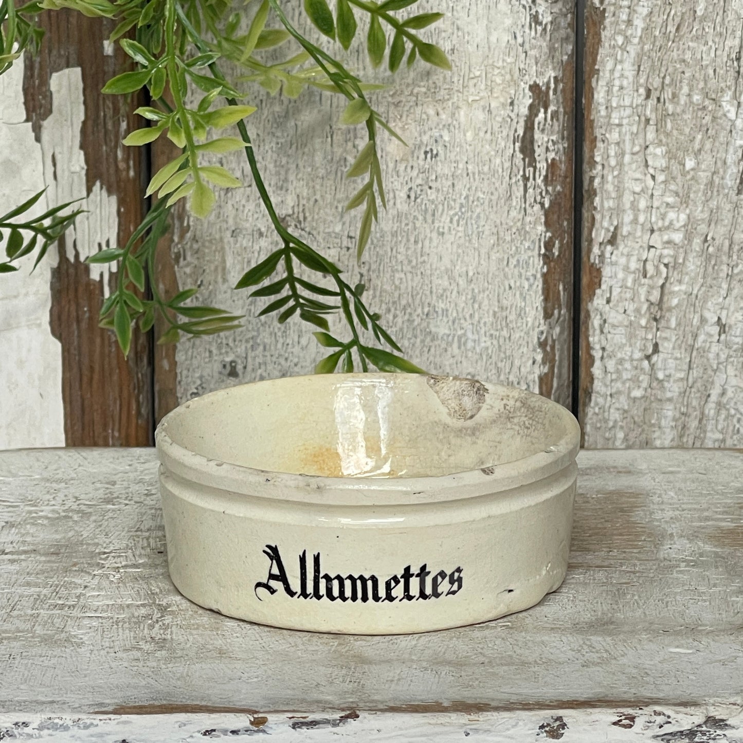 Ironstone Dish -Allumettes