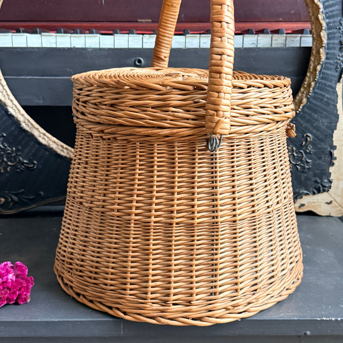 Vintage Lidded Round Wicker Basket