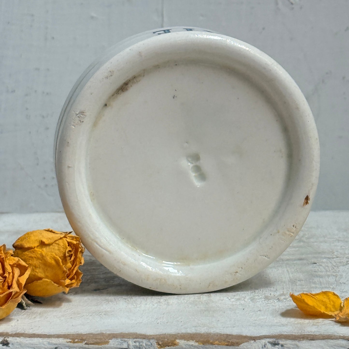Patisserie-Ironstone Riser