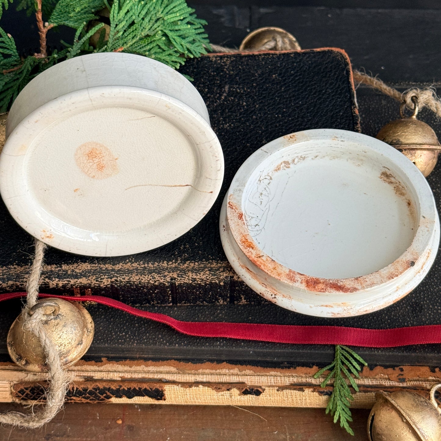 Ironstone Lidded Pot - Bonbons