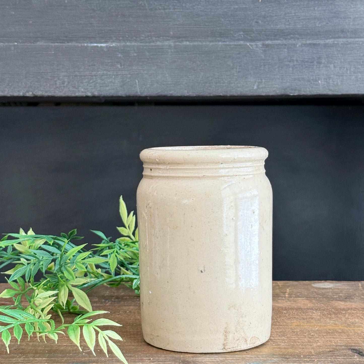 Stoneware Crock with Je t'aime Graphic