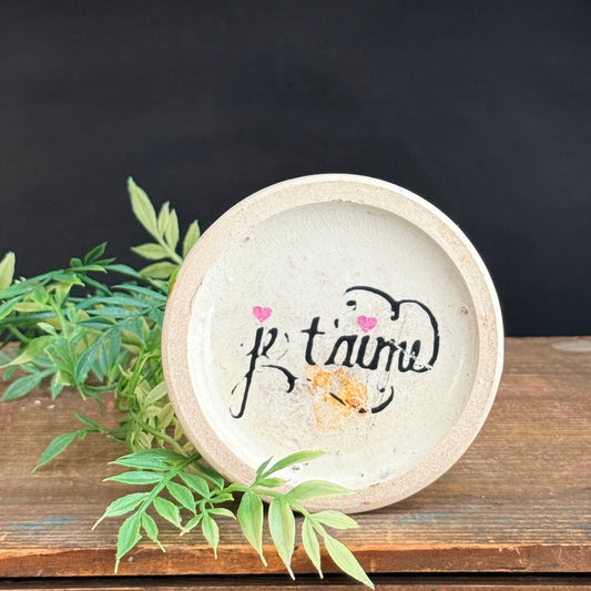 Ironstone Riser - Pink Hearts + Je t'aime