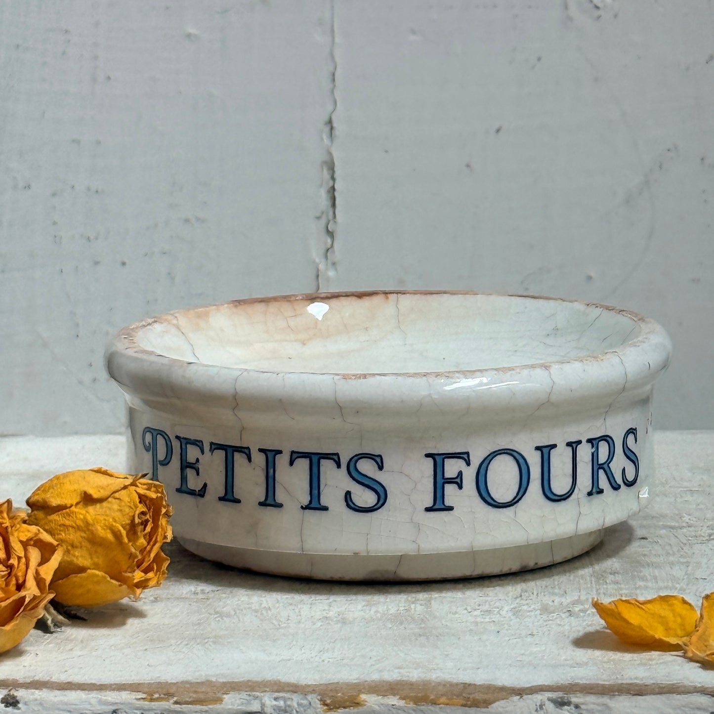 Petits Fours-Ironstone Riser