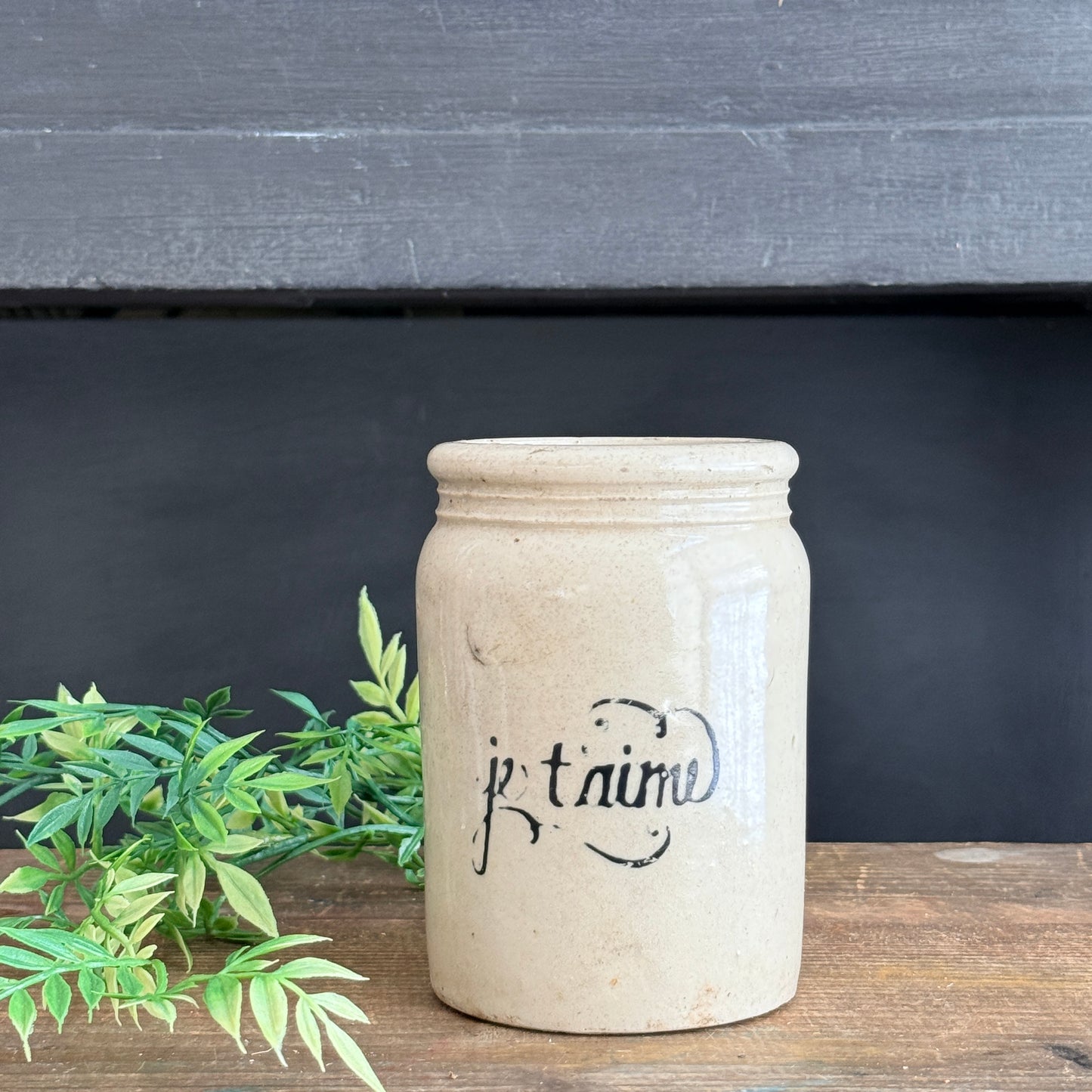 Stoneware Crock with Je t'aime Graphic